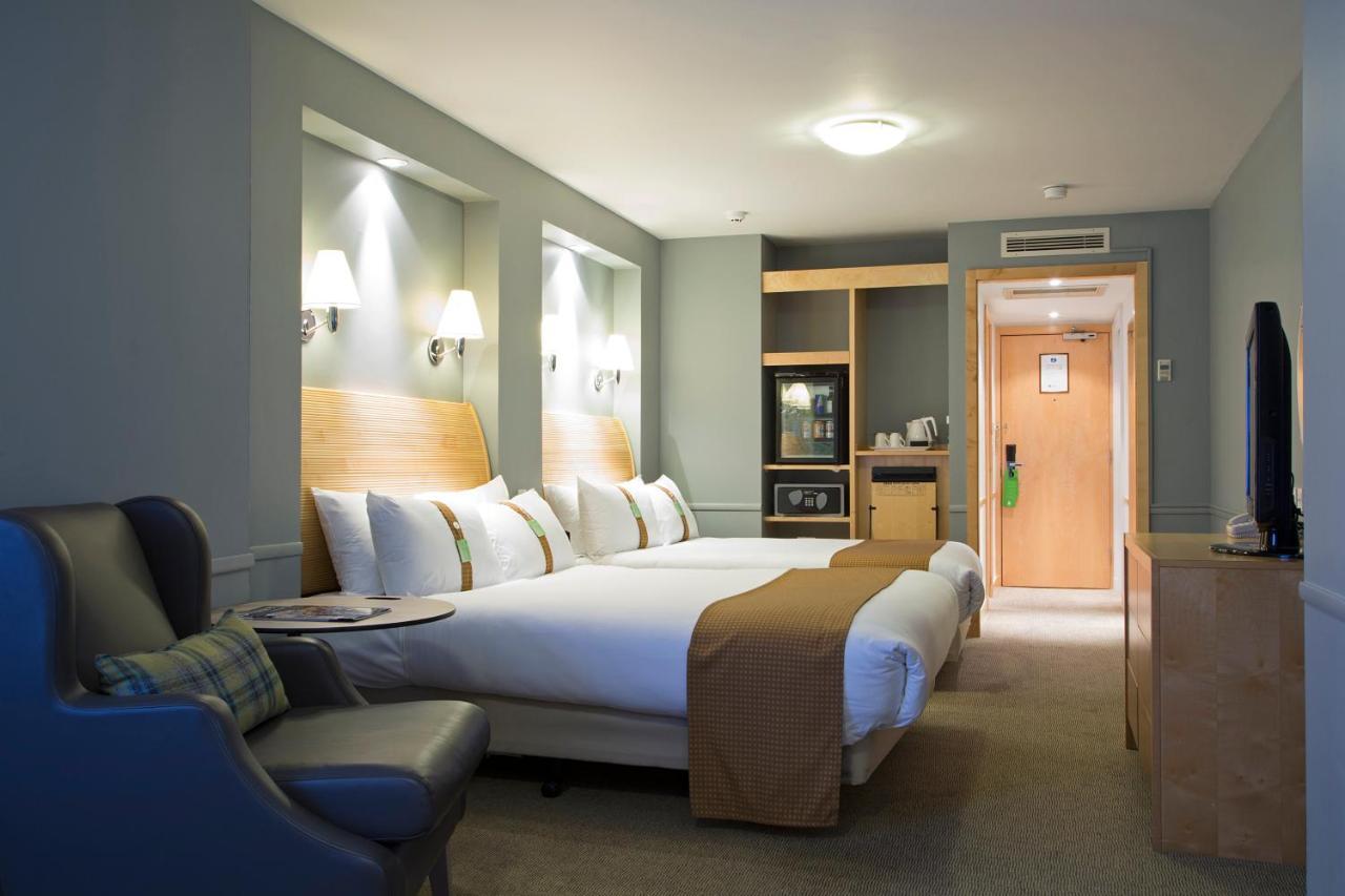 Holiday Inn Guildford By Ihg מראה חיצוני תמונה