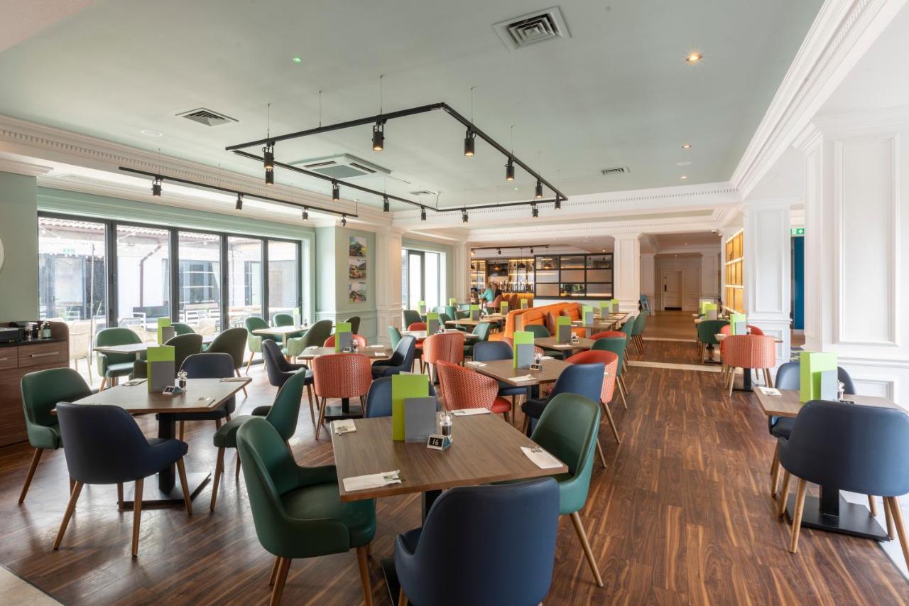Holiday Inn Guildford By Ihg מראה חיצוני תמונה