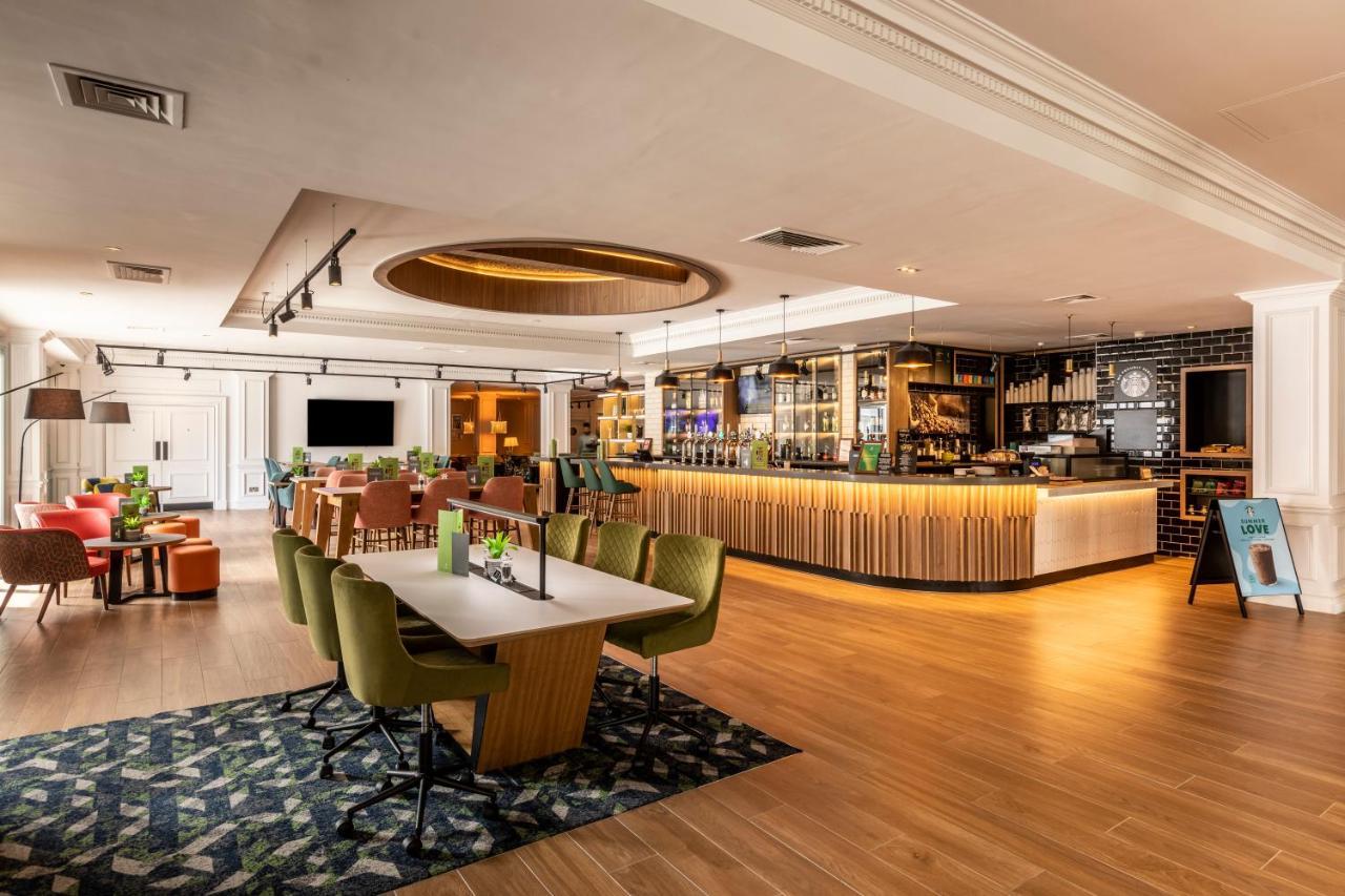 Holiday Inn Guildford By Ihg מראה חיצוני תמונה