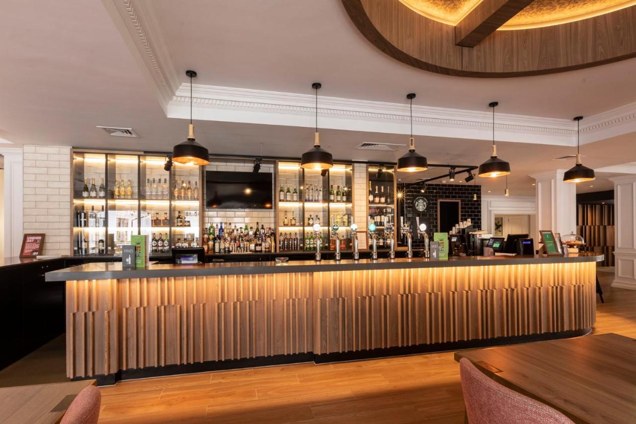 Holiday Inn Guildford By Ihg מראה חיצוני תמונה