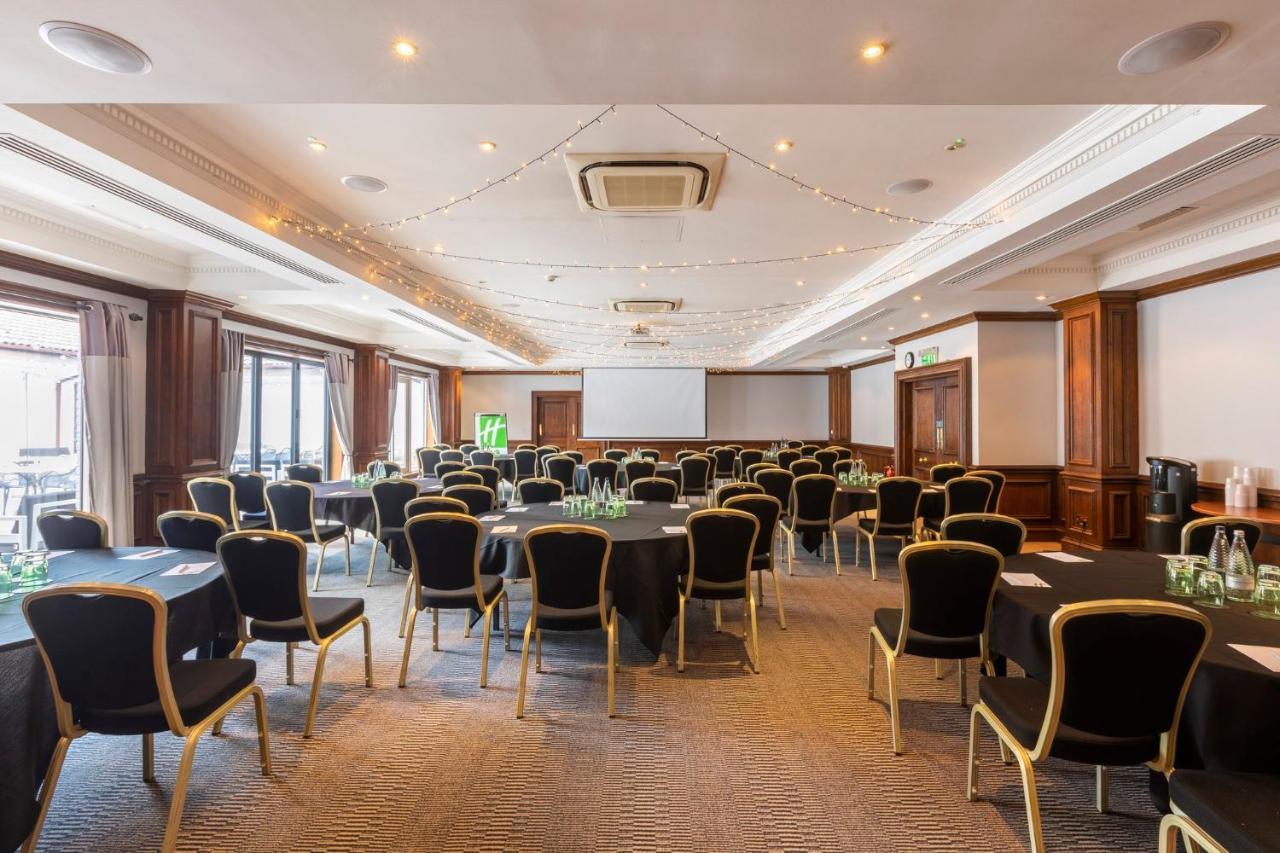 Holiday Inn Guildford By Ihg מראה חיצוני תמונה