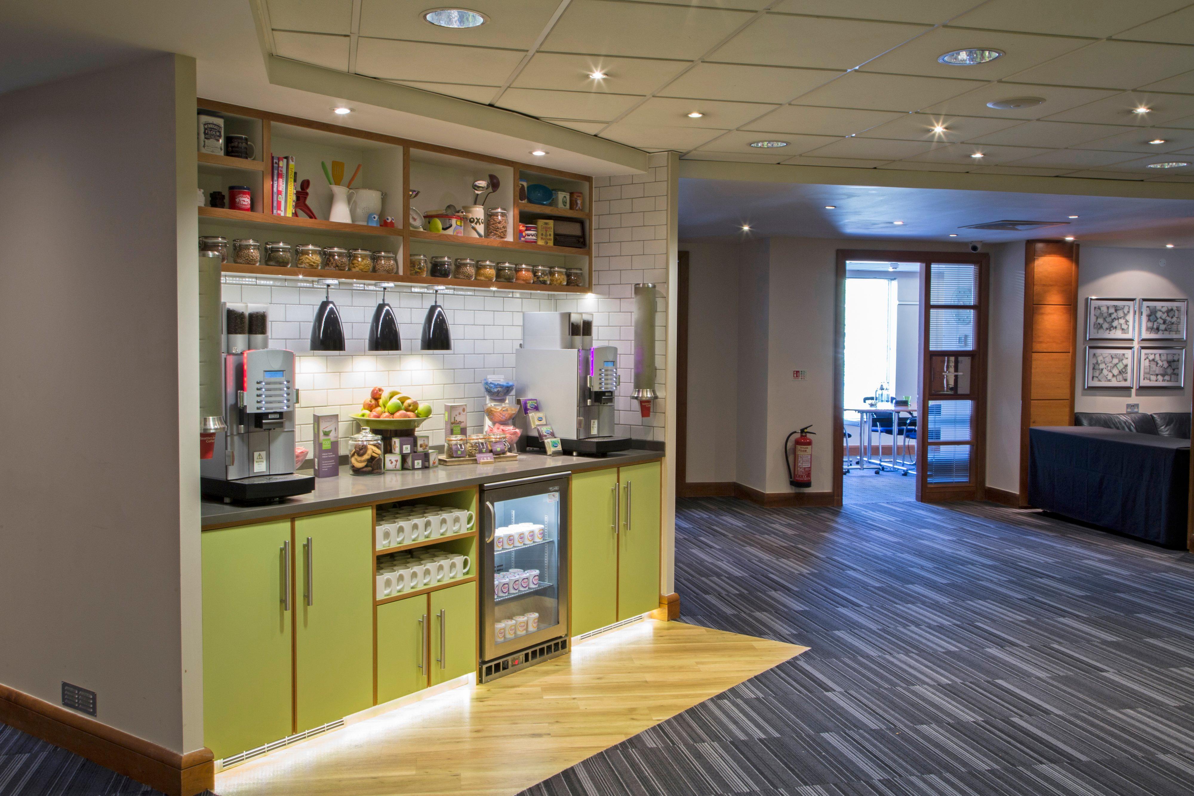Holiday Inn Guildford By Ihg מראה חיצוני תמונה