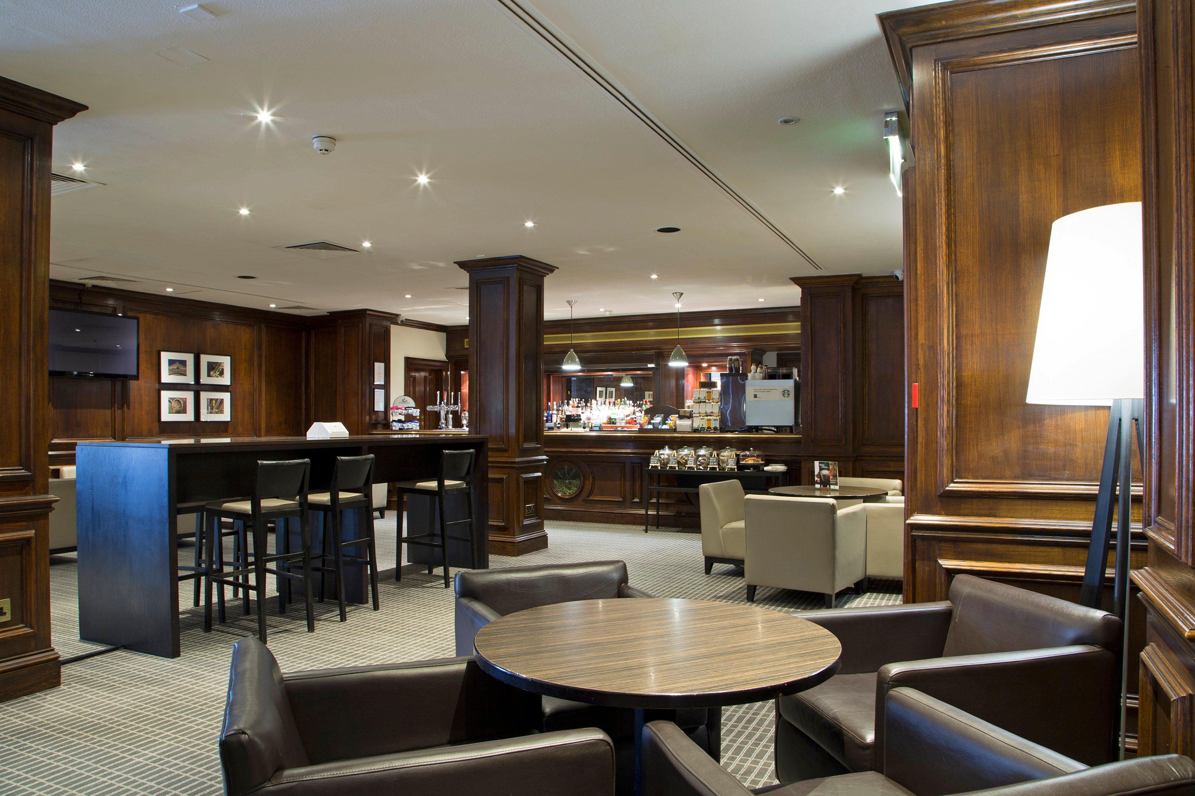 Holiday Inn Guildford By Ihg מראה חיצוני תמונה